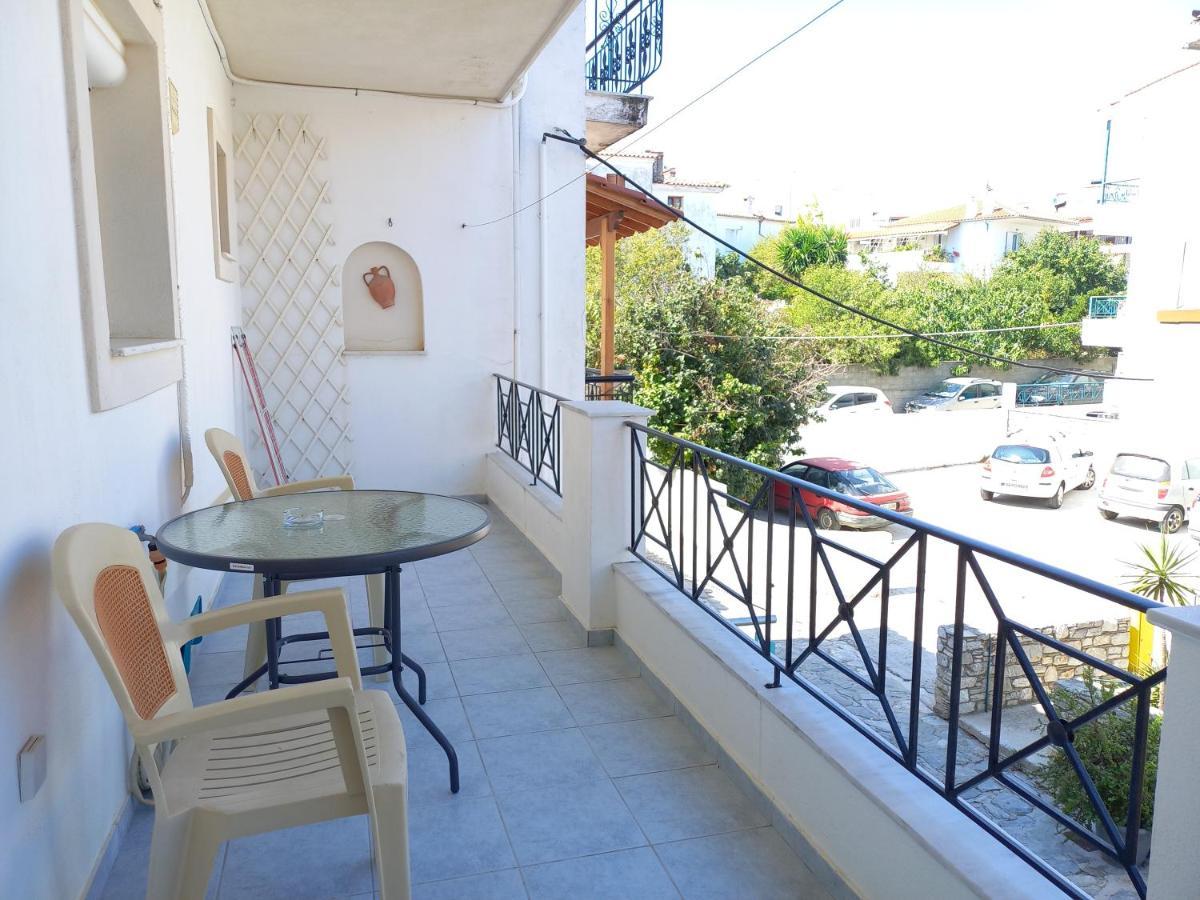 Apartment Kasperakos スキアトスタウン エクステリア 写真